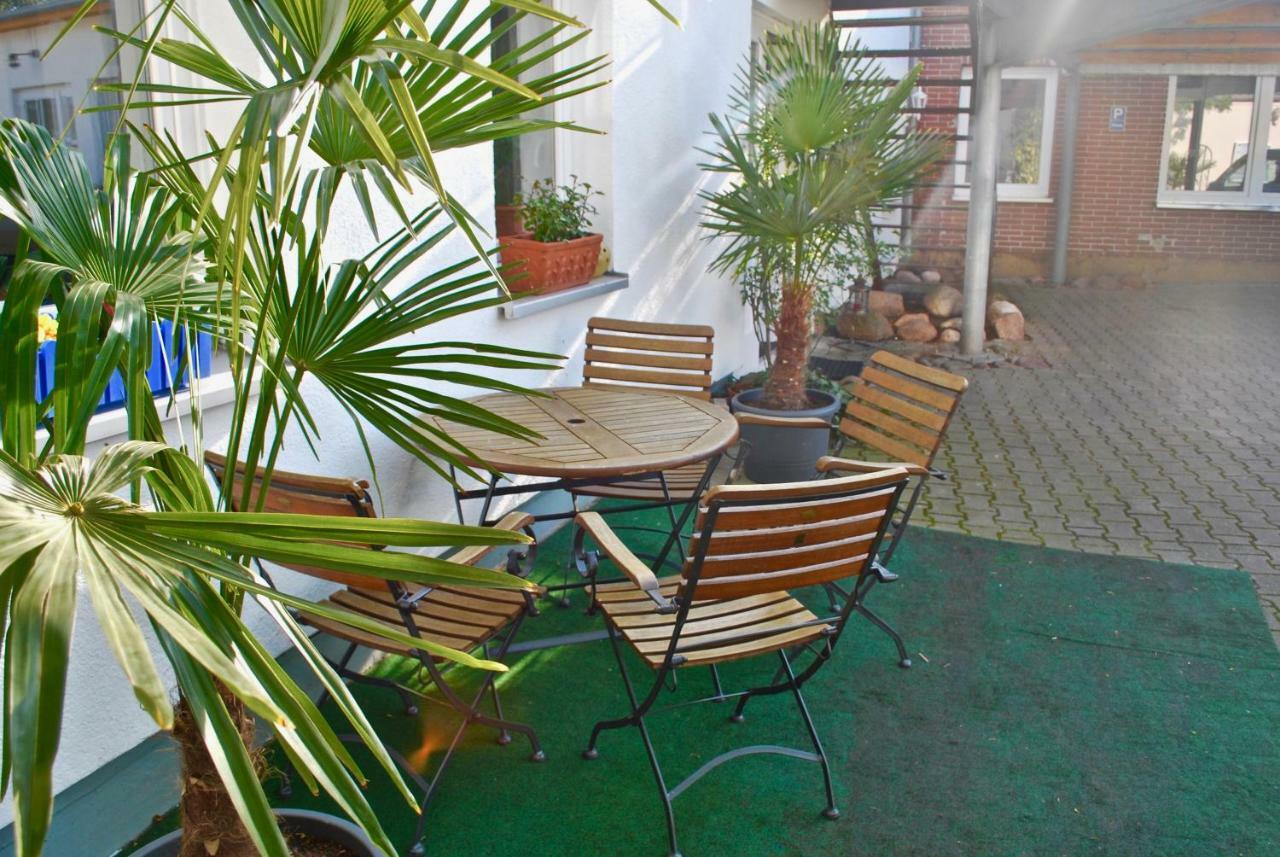 Haus Shiralee - Das Ferienhaus Warnemuende Росток Экстерьер фото